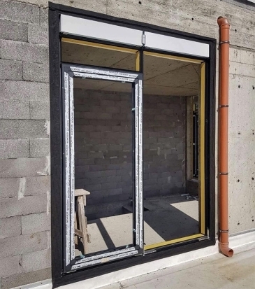 Что нужно знать о защите оконного монтажного шва снаружи помещения?